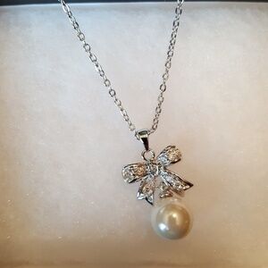 PEARL and bow necklace